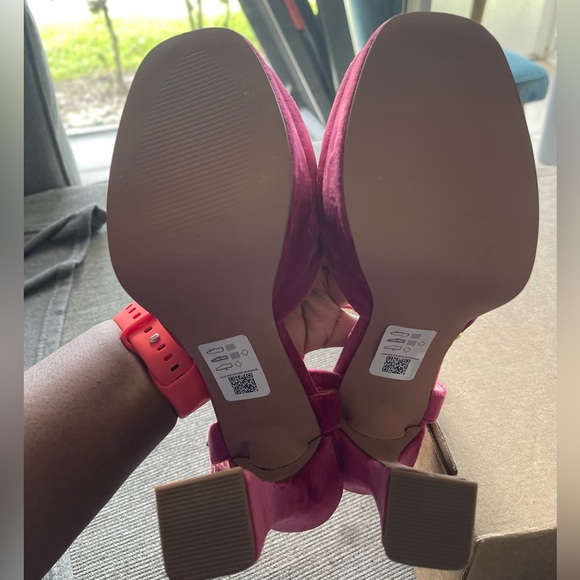 ✨ASOS Designs Pink Platform Heels - Picture 4 of 6